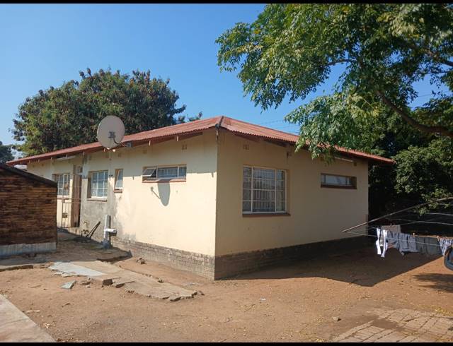 3 BEDROOM HOUSE FOR SALE IN ANNADALE
